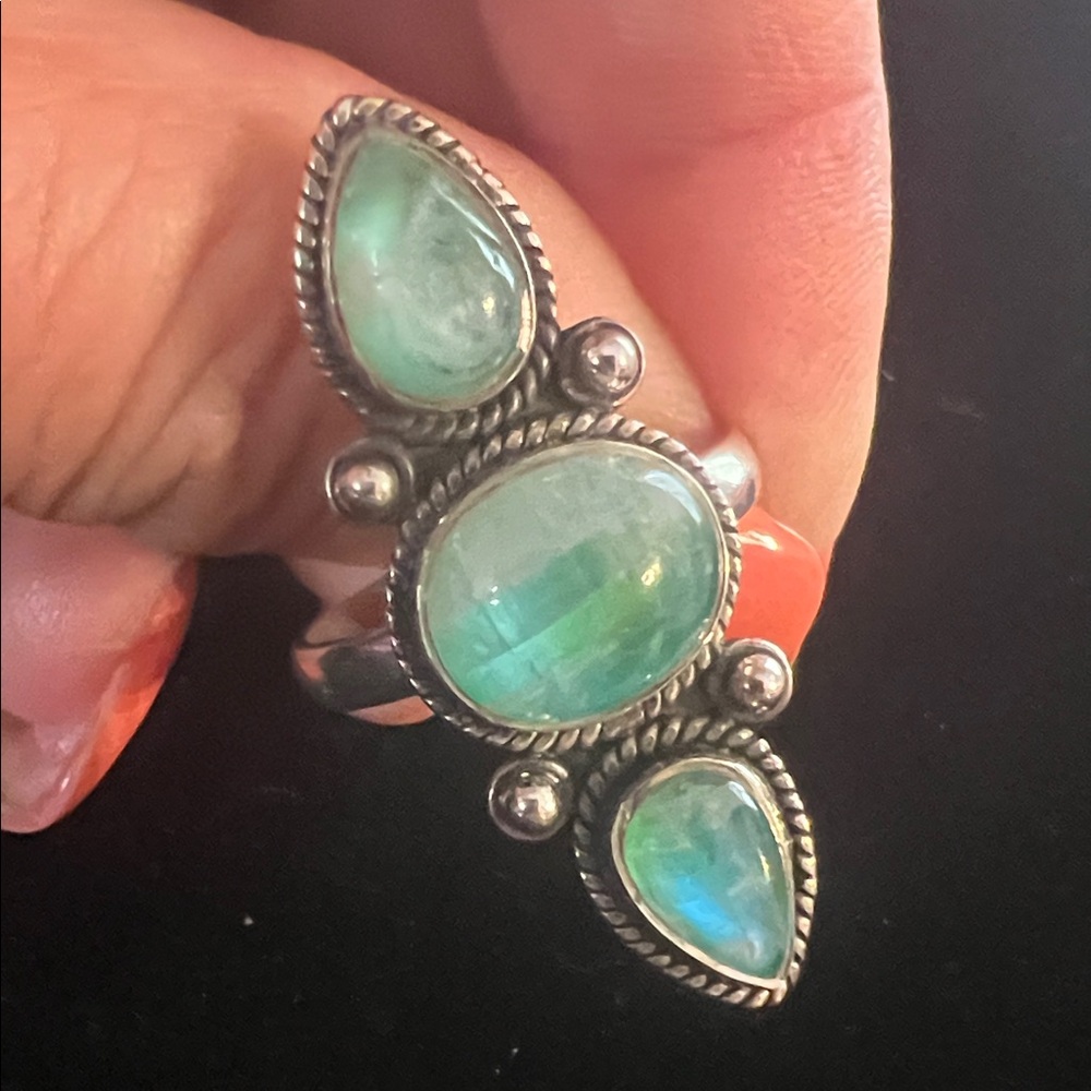 Elegant 925 Silver and Opal Ring